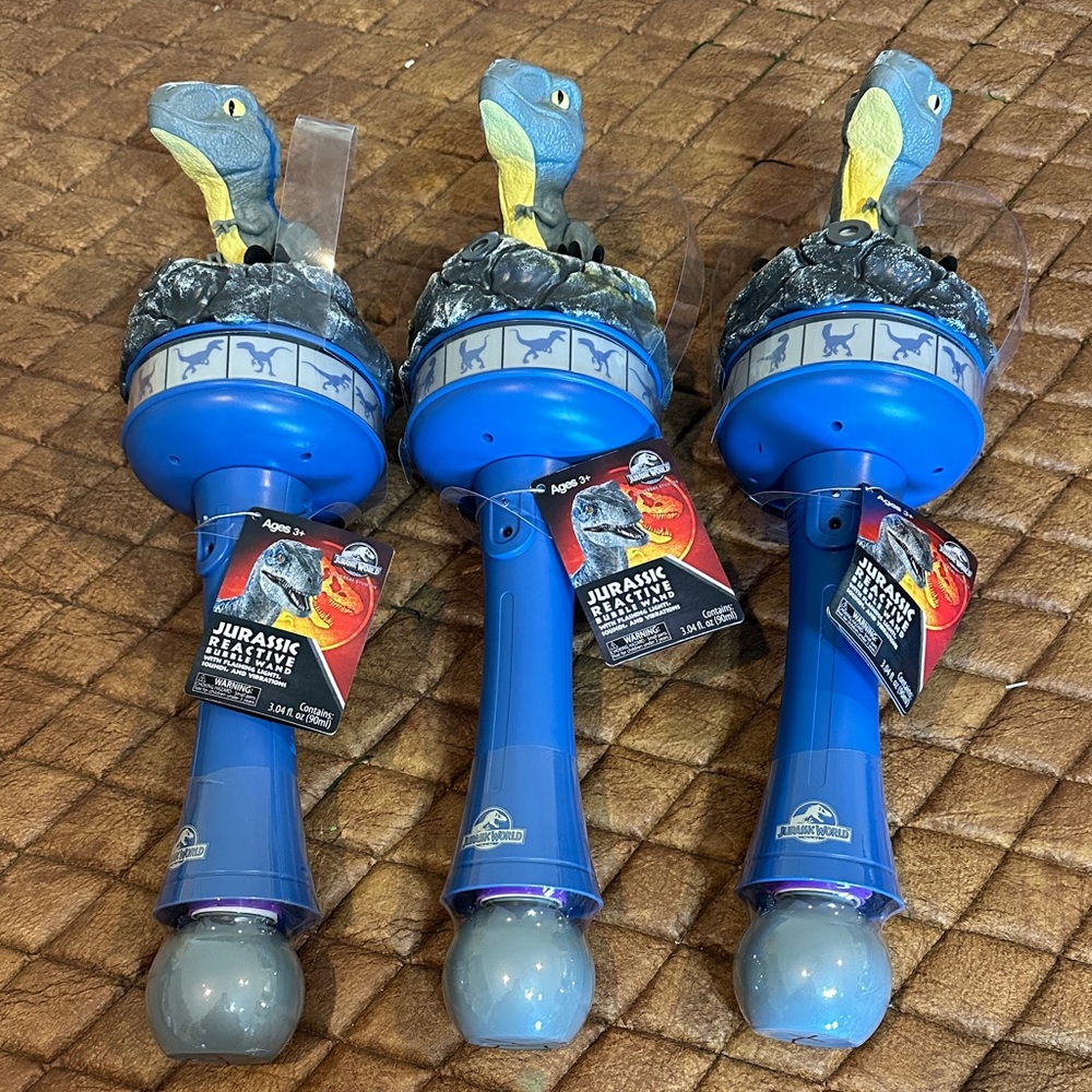 Jurassic World Blue Dinosaur Bubblewand